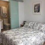 Pension Oviedo 4*