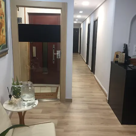 Pension Oviedo Πανσιόν 4*