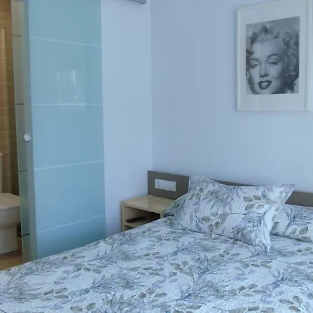 Pension Oviedo Guest house