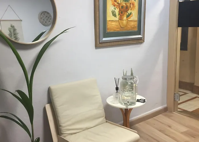 Pension Oviedo אוביידו