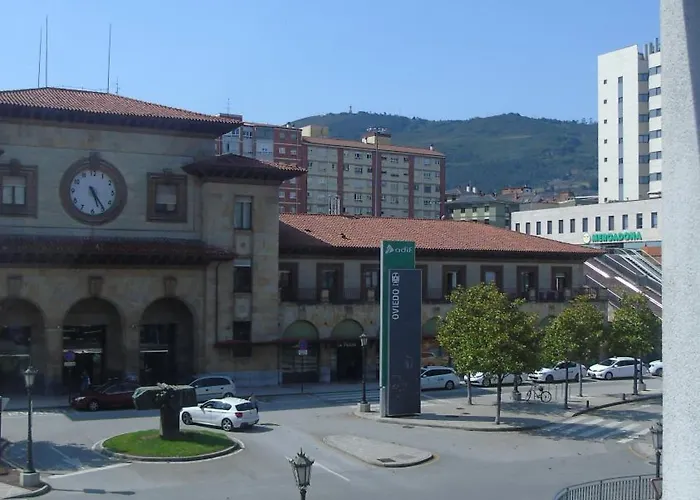 Pension Oviedo Casa de hóspedes