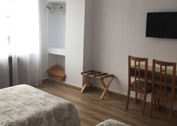 Pension Oviedo 게스트하우스